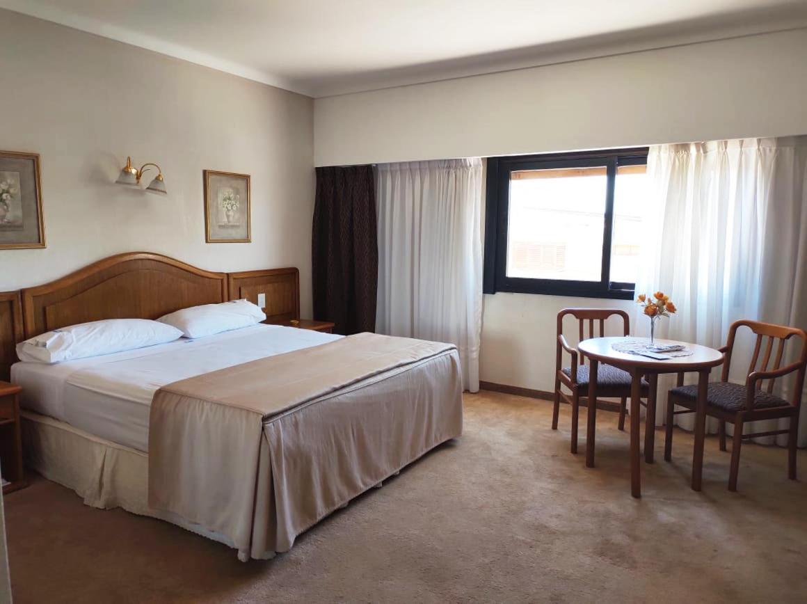 Hotel Libertador Трелью Экстерьер фото
